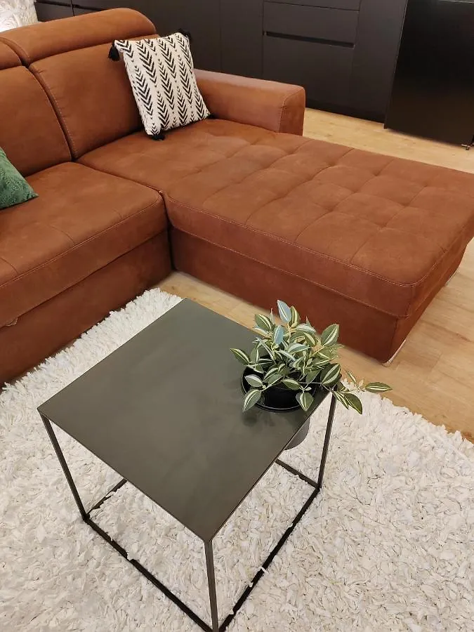 Town Square Apartment ザダル