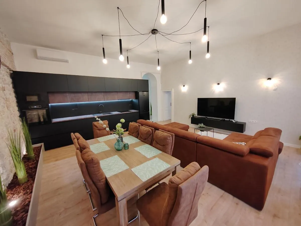 Town Square Apartment ザダル クロアチア